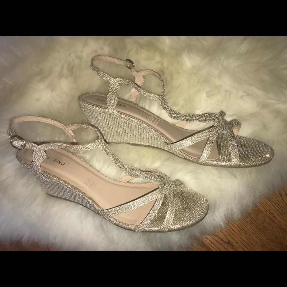 Gold wedges